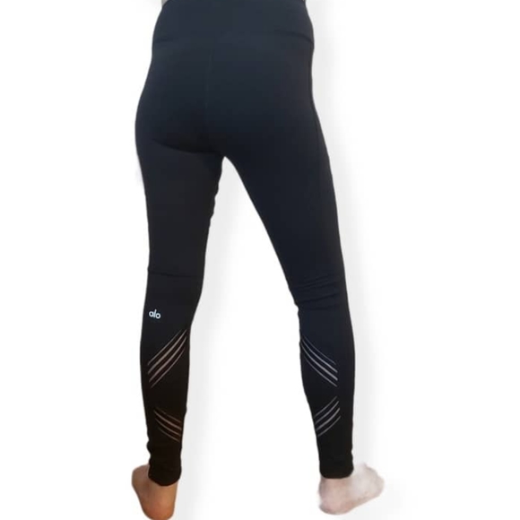 ALO Yoga multi legging black color . - Picture 10 of 12